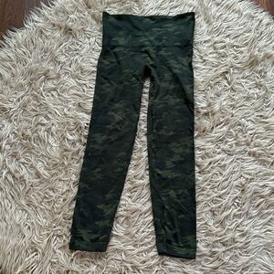 Spanx camouflage tights size Large
